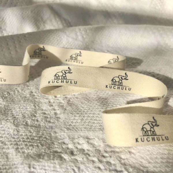 7773EED2-5391-40AC-9BFE-4E4BAC0F4D7D